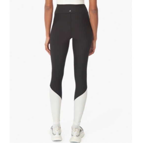 WeWoreWhat Color Block Leggings Black/White Size Large NWT - Picture 2 of 14